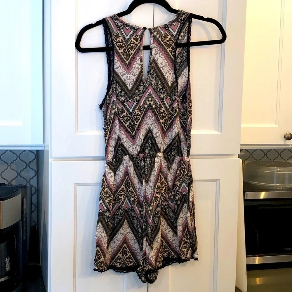 Charlotte Russe Sleeveless Romper Shorts S Dark Floral Boho Fairy Chevron Tassel